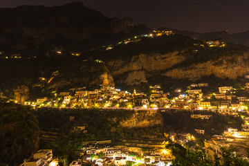 Fototapeta premium Night view of Positano