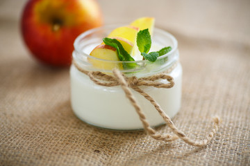 home sweet yogurt with apples