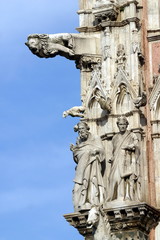 Fototapeta na wymiar Toscana,Siena,Il Duomo, le guglie.