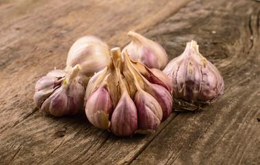 Organic garlic whole