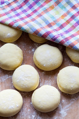 Ciasto na pączki