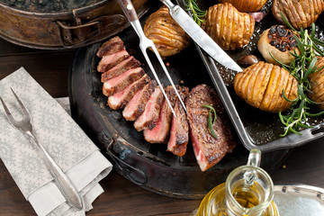 Steak mit bratkartoffel 