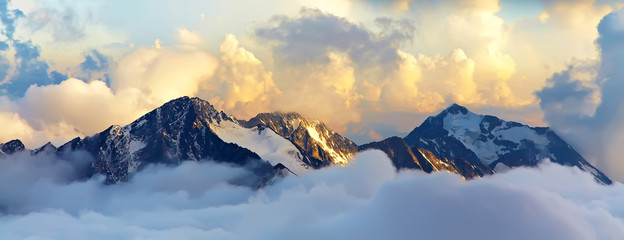 Panele Szklane Podświetlane  alpejski krajobraz górski