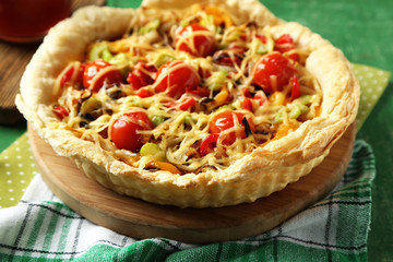 Vegetable pie with paprika, tomatoes and cheese