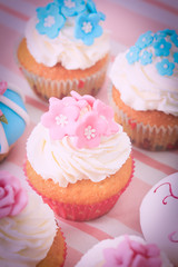 delicious cupcakes for the party