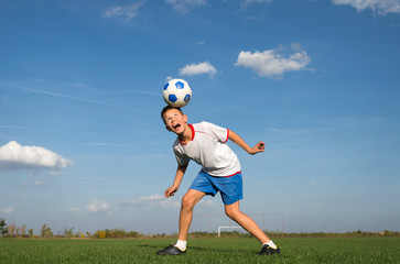 Kids soccer © Dusan Kostic