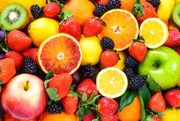 Crédence de cuisine en verre imprimé Fruits Fruits frais mélangés. Fond de fruits savoureux.