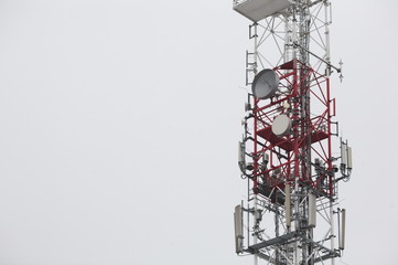 wieża radiokomunikacyjna © fotovapl