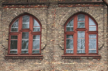 okna stary budynek © fotovapl