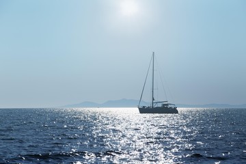 Fototapeta premium Sea, sun, yacht.