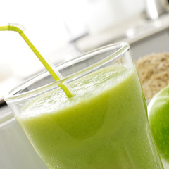 fresh green smoothie