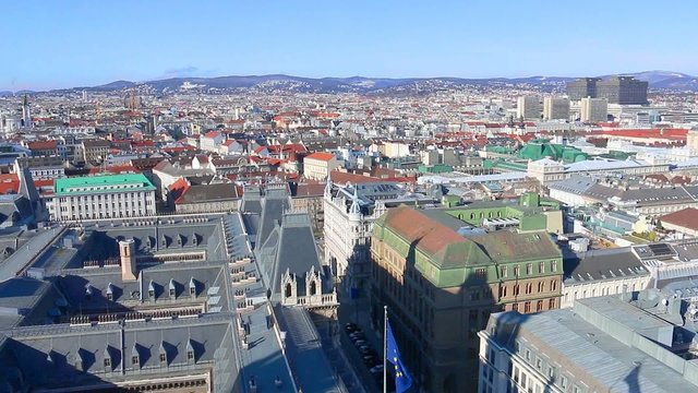 Wien, AKH und Rathaus Dach