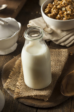 Refreshing Organic White Whole Milk