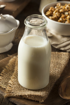 Refreshing Organic White Whole Milk