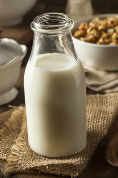 Refreshing Organic White Whole Milk