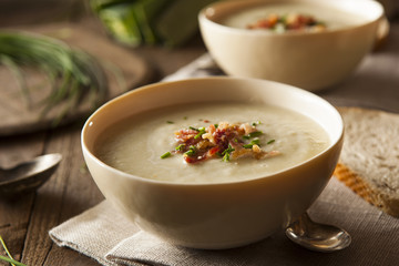 Homemade Creamy Potato and Leek Soup