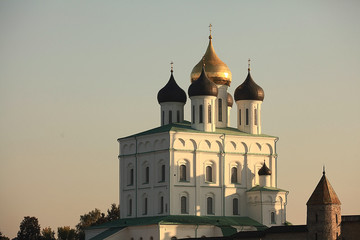 Fototapeta na wymiar Orthodox monastery church domes of the Kremlin Fortress