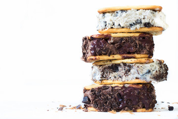 Stracciatella and chocolate sandwich