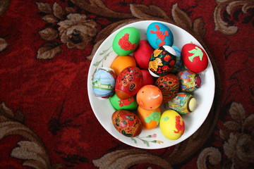 Fototapeta na wymiar Easter egg cake pops