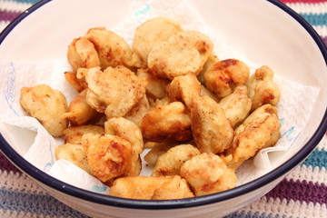 Doppelt gebackenes Hühnerfleisch