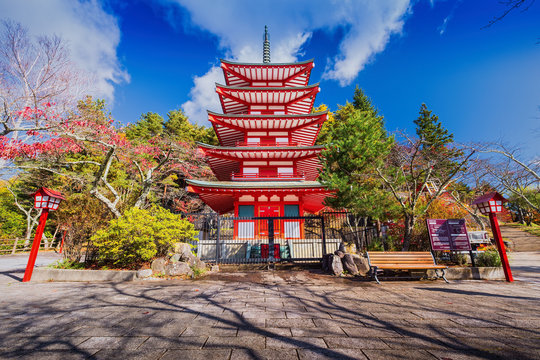Chureito Pagoda in autumn, Fujiyoshida, Japan