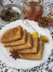 pancakes with honey