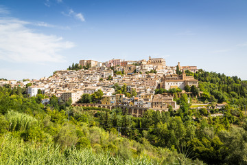 Fototapeta na wymiar medieval town Loreto Aprutino, Abruzzo, Italy