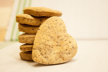 biscotti ai cereali a cuore