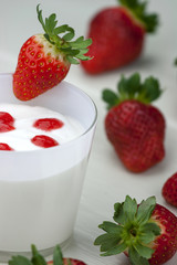 Fresh yogurt's mousse with strawberry cream