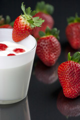 fresh yogurt's mousse with strawberry cream