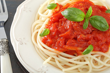 dieta mediterranea pasta pomodoro e basilico