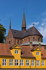 Fototapeta premium Museum mit Dom zu Roskilde
