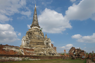 Fototapeta premium The Wat Phra Sri Sanphet in Ayutthaya, Thailand