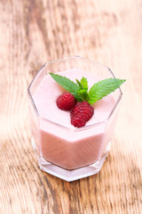 Summer berries smoothie with mint