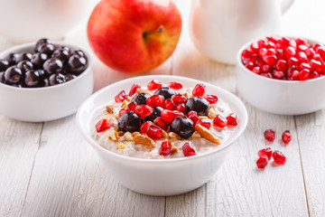 Muesli with fresh fruit