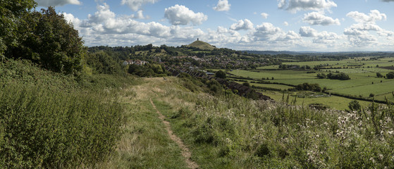 Beautiful landscape view of Glastonbury Tor on Summer day © veneratio