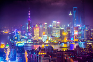 Fototapeta premium Szanghaj, Chiny antenowe gród w nocy