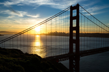 San Francisco Golden Gate Bridge sunrise morning