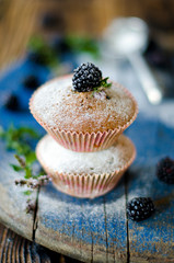 Muffins with blackberry