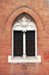 Fototapeta na wymiar Medieval window