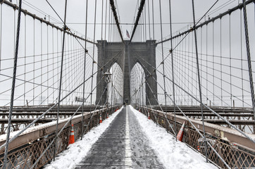 Brooklyn Bridge, Snowstorm - New York CIty