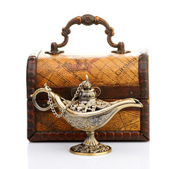 chest and aladin lamp
