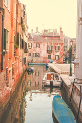 Fototapeta na wymiar Unknown places and canals in Venice
