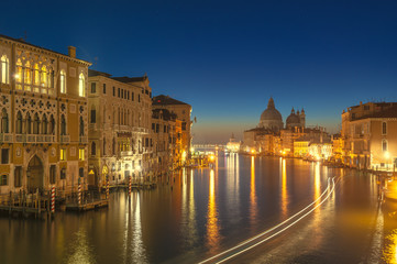 Obraz premium The beautiful night view of the famous Grand Canal in Venice, It
