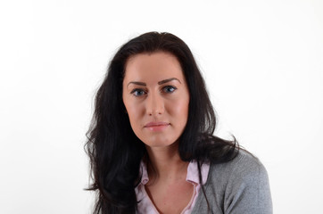 junges hübsches Model mit langen Haaren