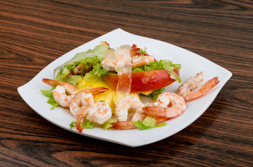 Shrimps with aloe vera salad