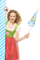 Wiesnmadl mit Flagge