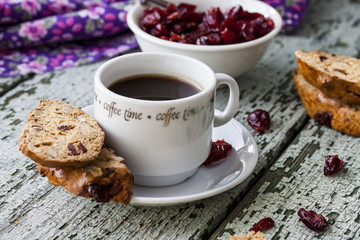 biscotti with dried cranberries and almonds