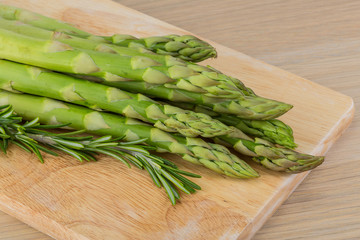 Raw asparagus