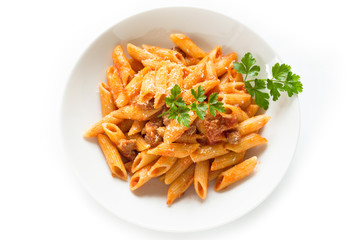 Mezze penne con carne suina e sugo, cucina italiana